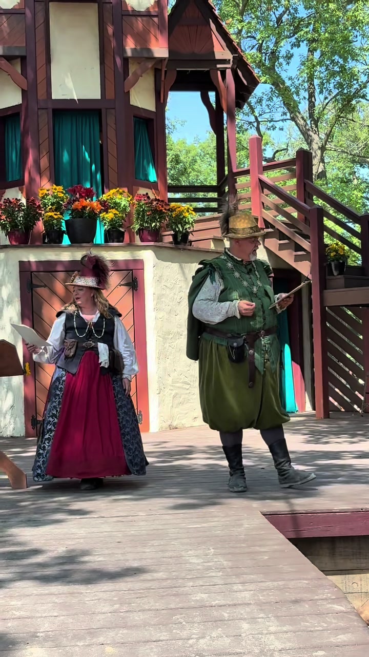 @Renfair.com