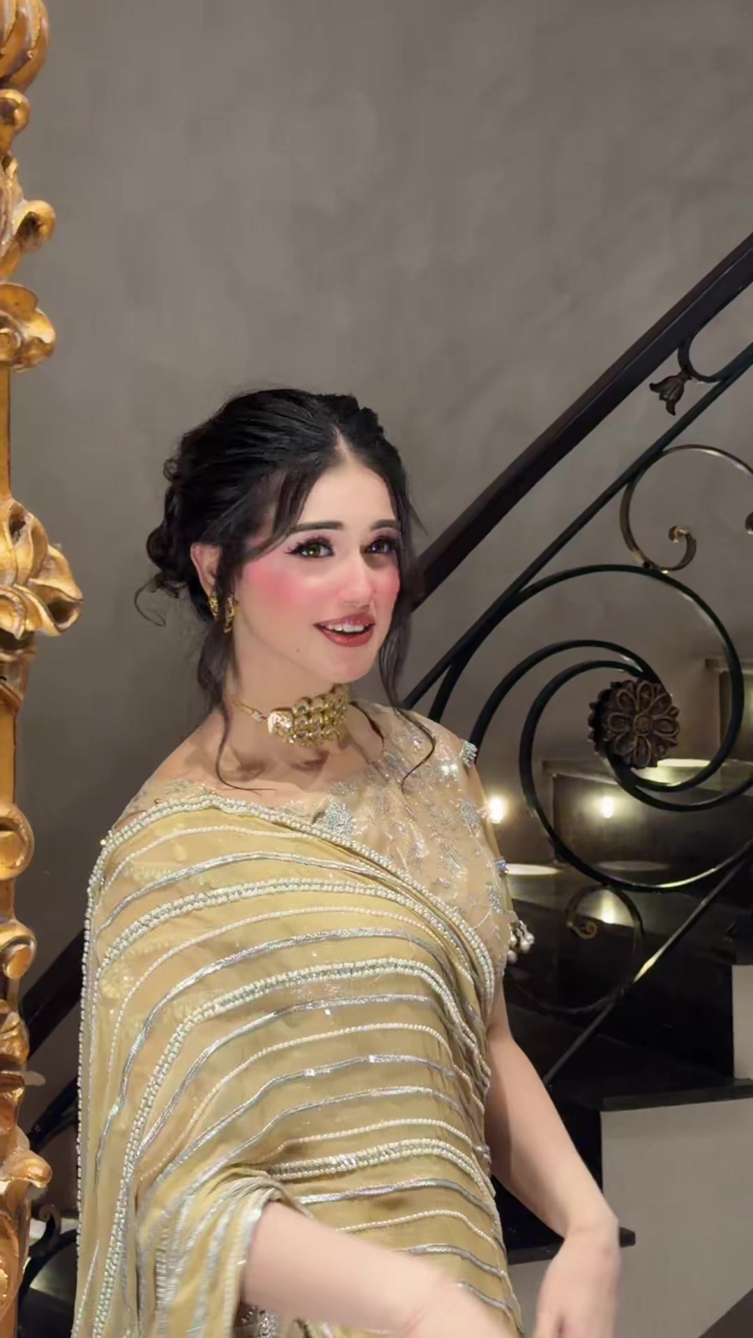 @Alina Amir