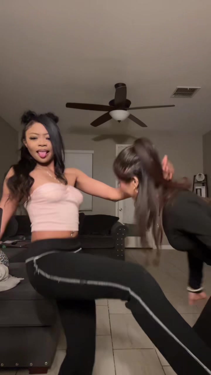 @👼