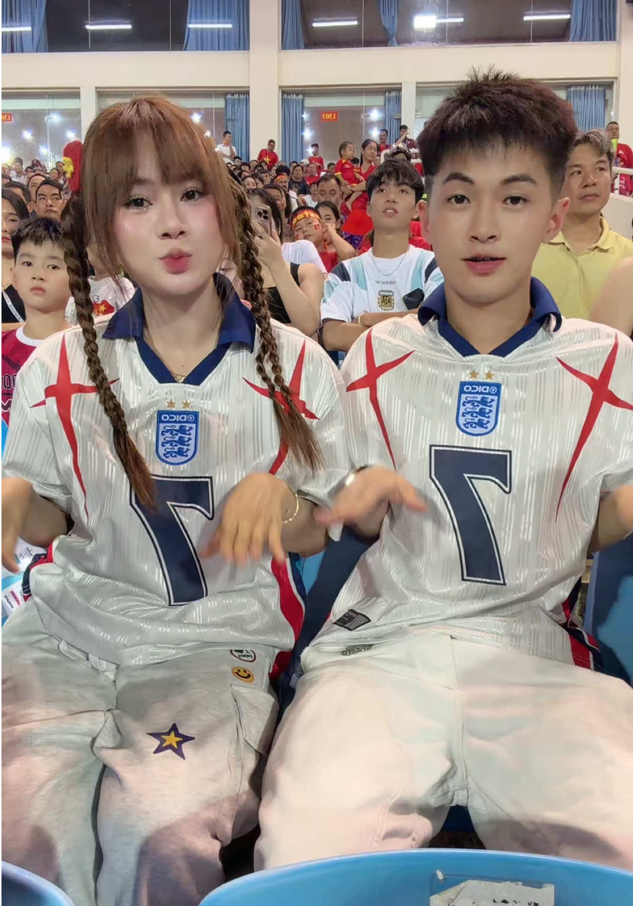 @Tiểuu Ngáoo