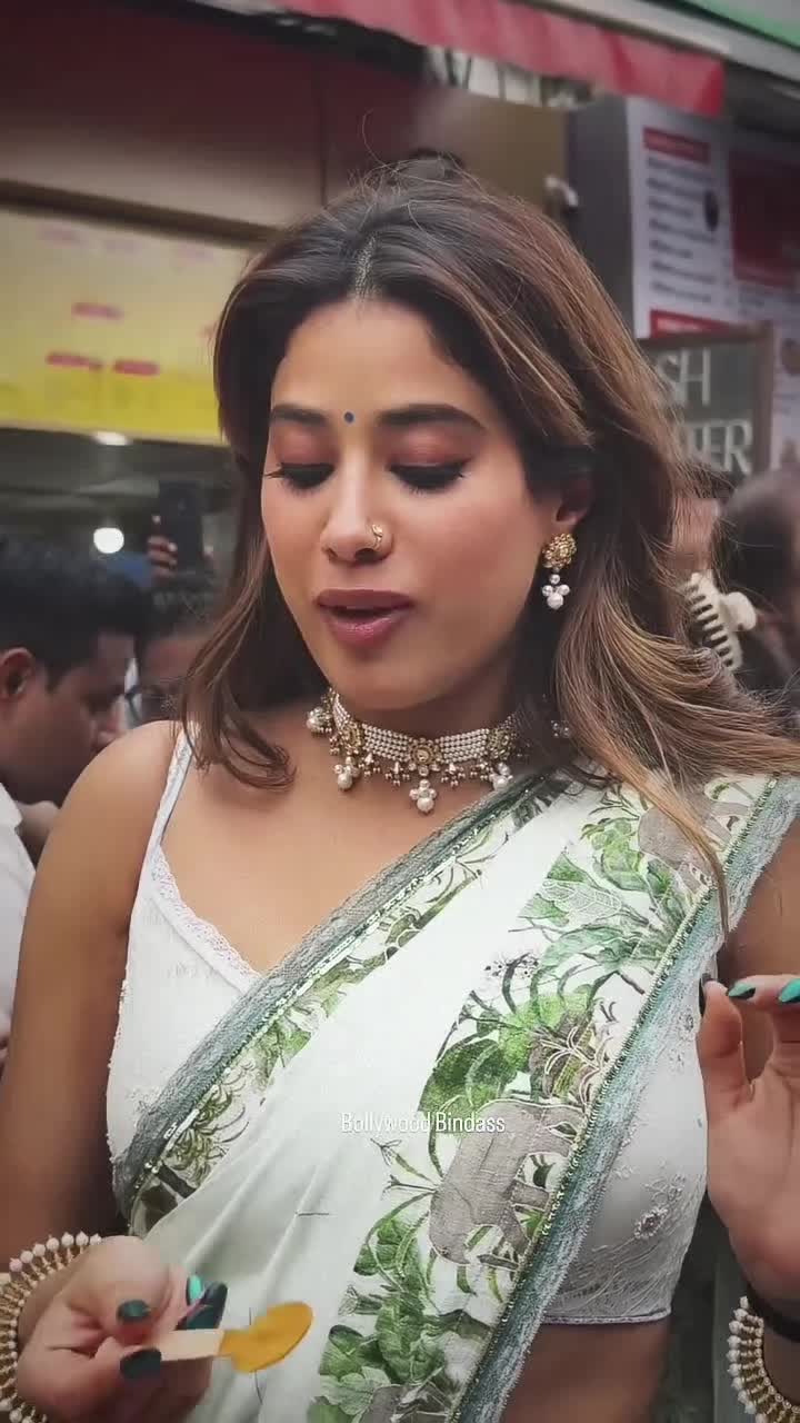 @Bollywood girls Hot