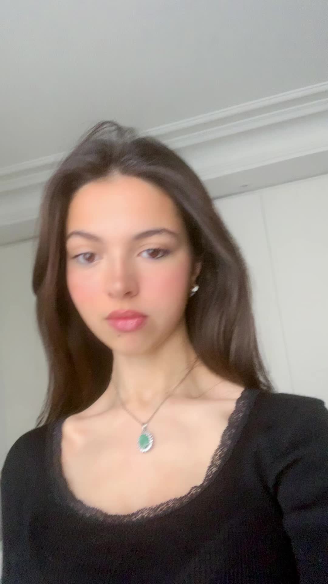 @louisecrn