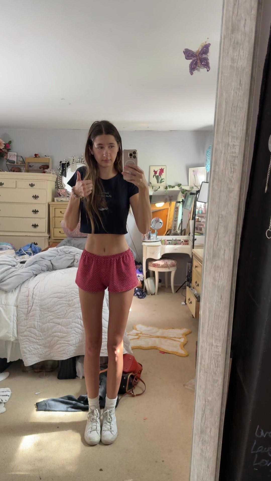 @isabella