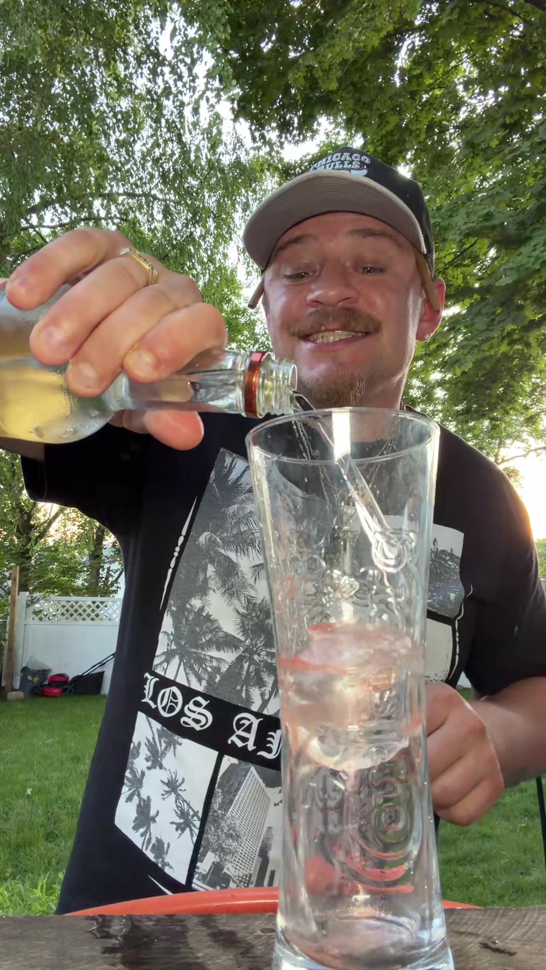 @🧃JonnySips_2.0🧃