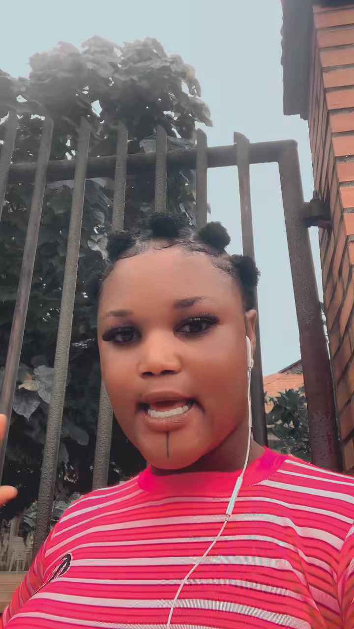 @Anikeade💕💕🥹