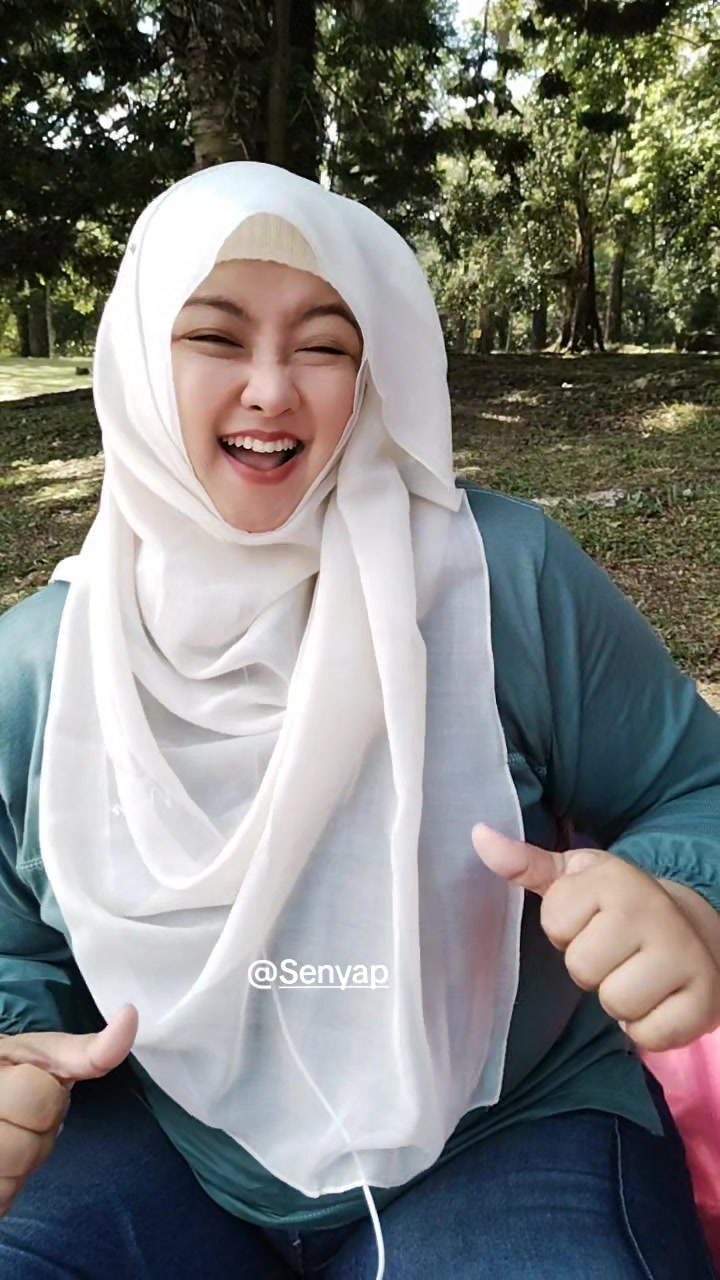 @Senyap