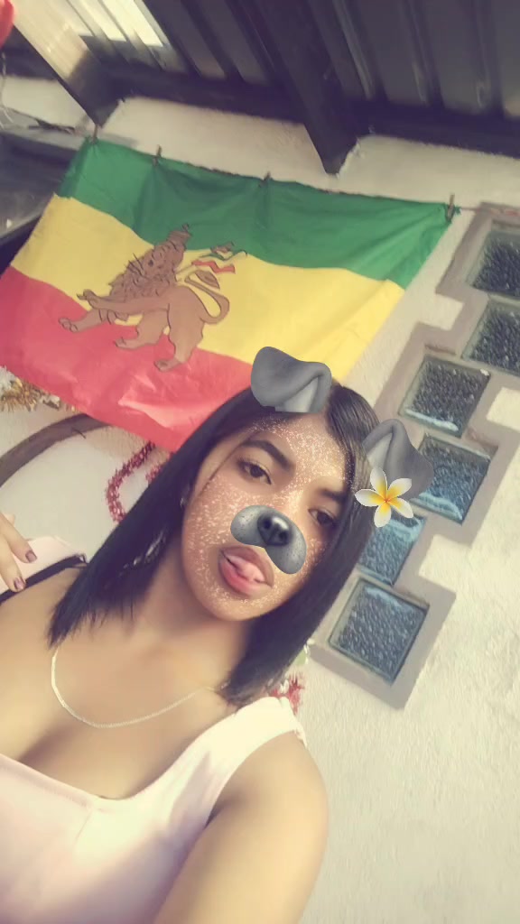 @Caitlin  May 💋