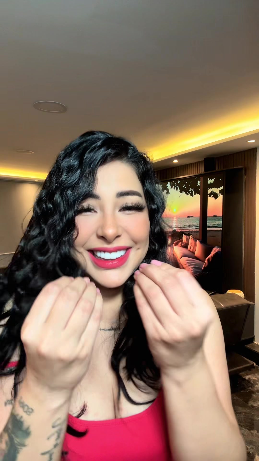 @luisaespinozaviral