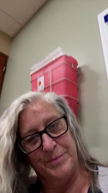 @Laurablueeyes74