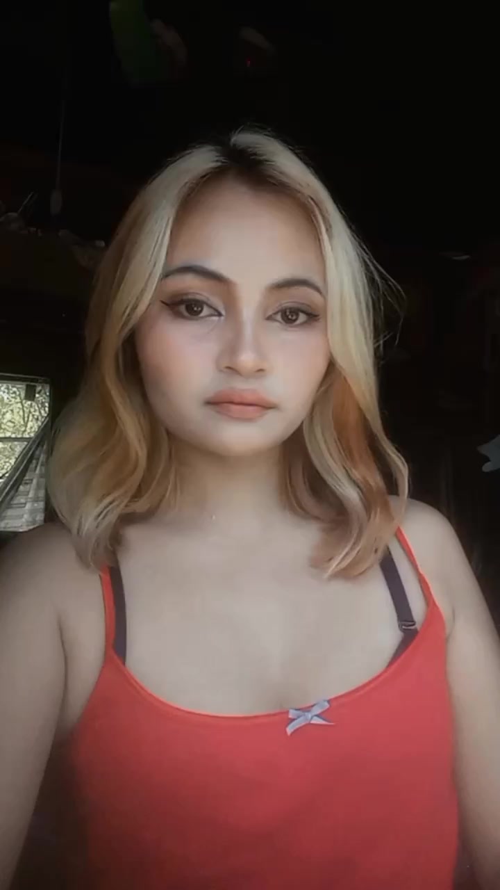 @Mae..