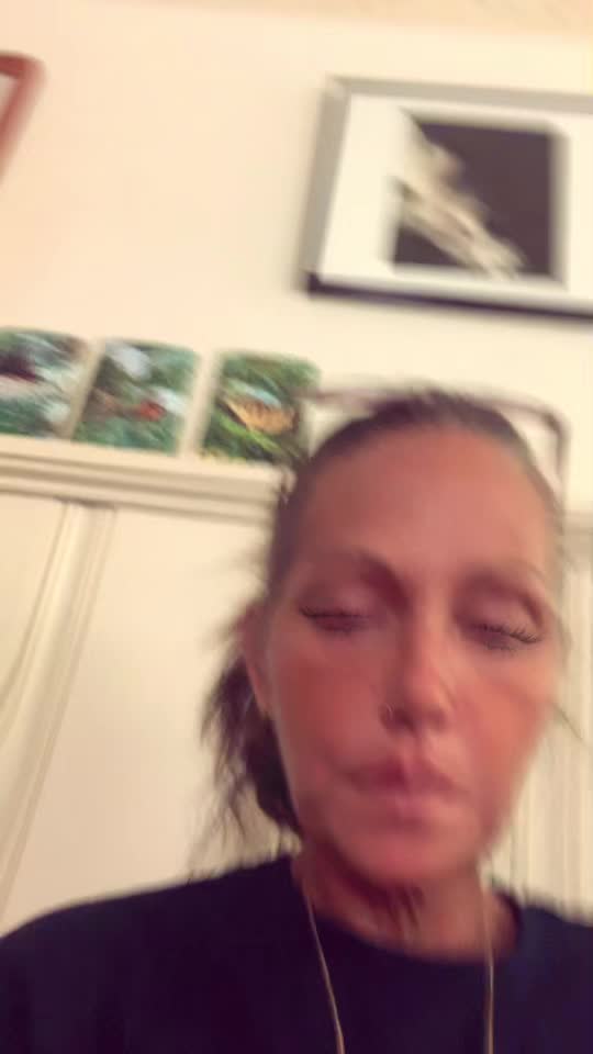 @Clickclackchiclets
