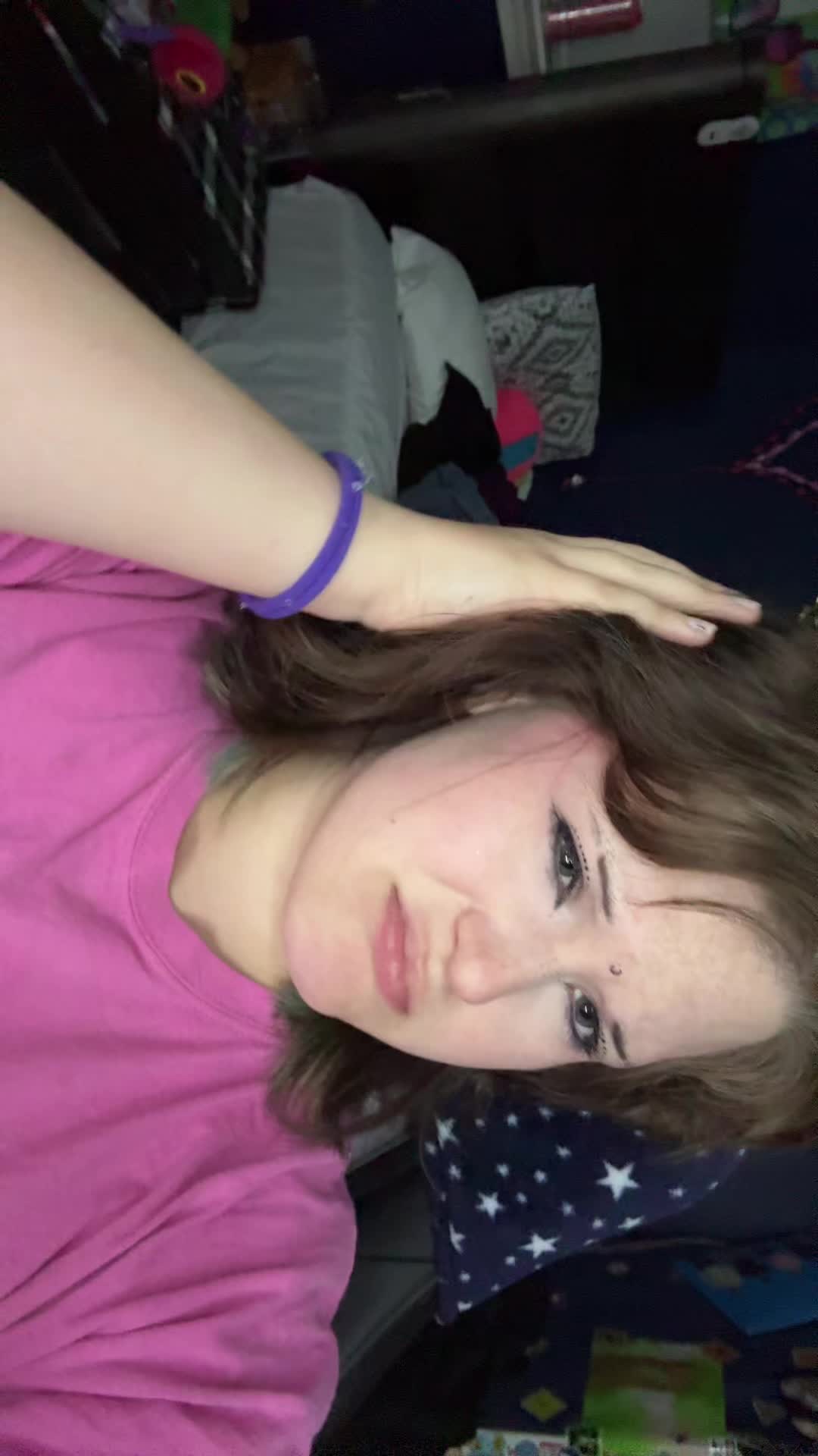 @🦄.