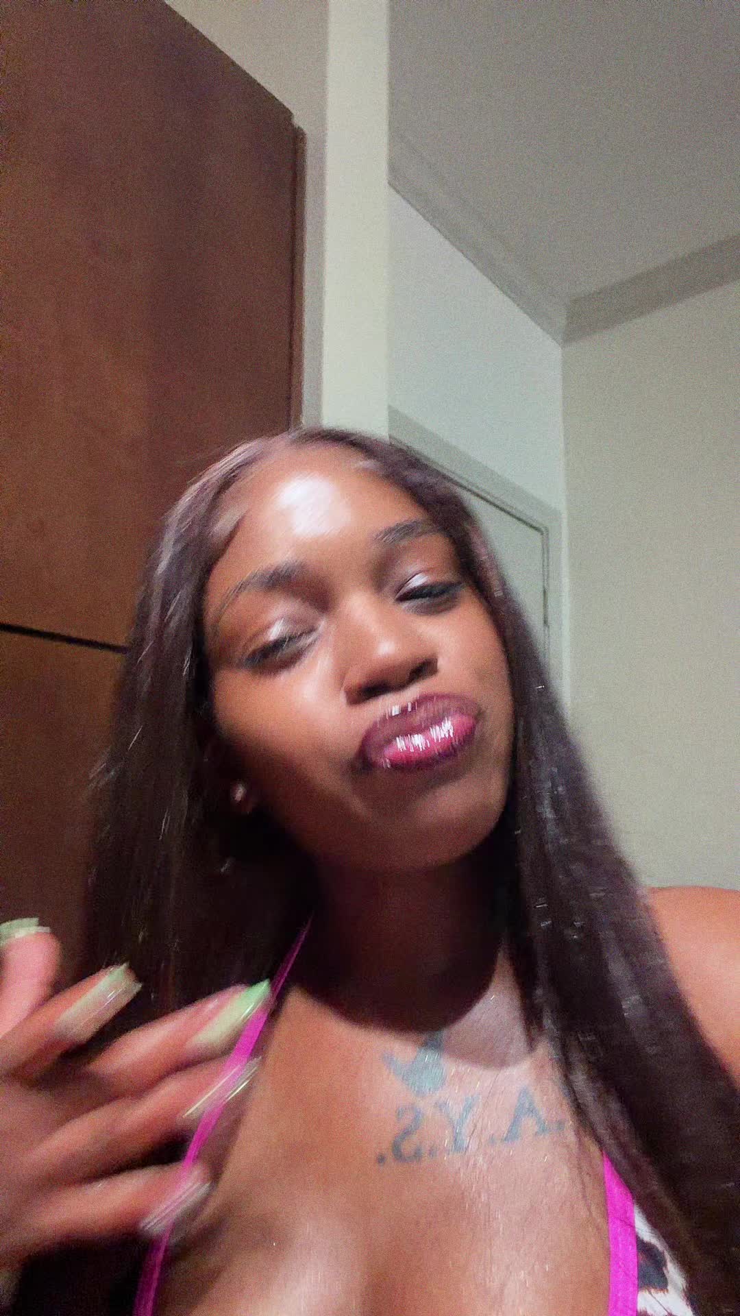 @somefineshyttt