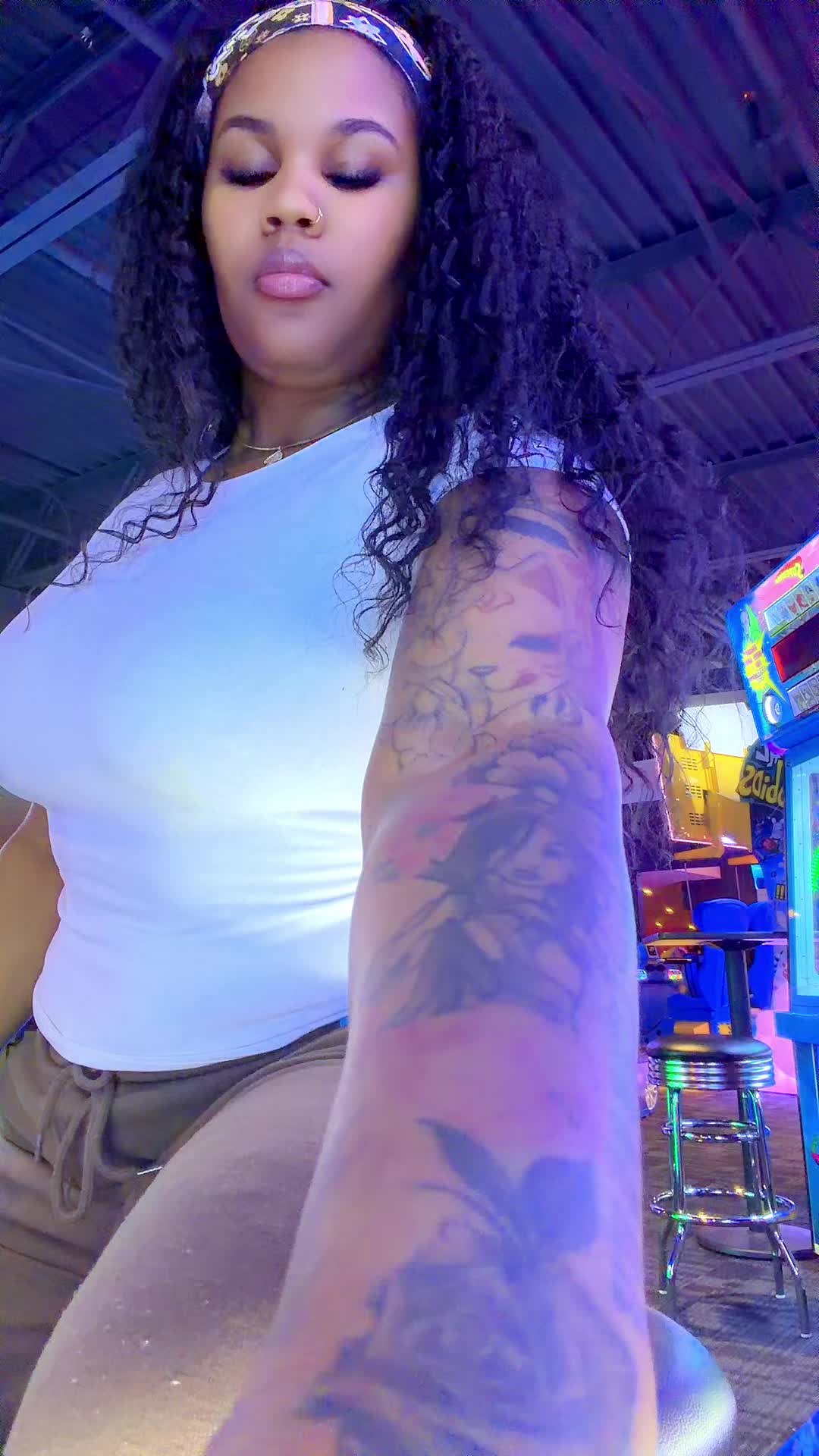 @Dniomi