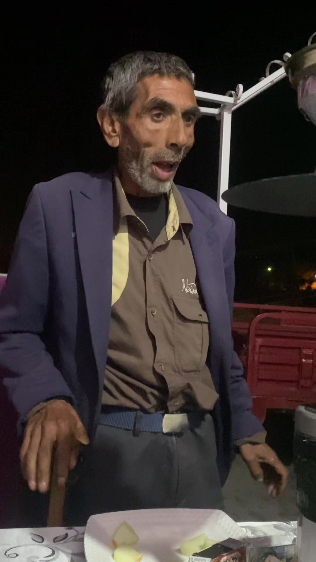 @tülay