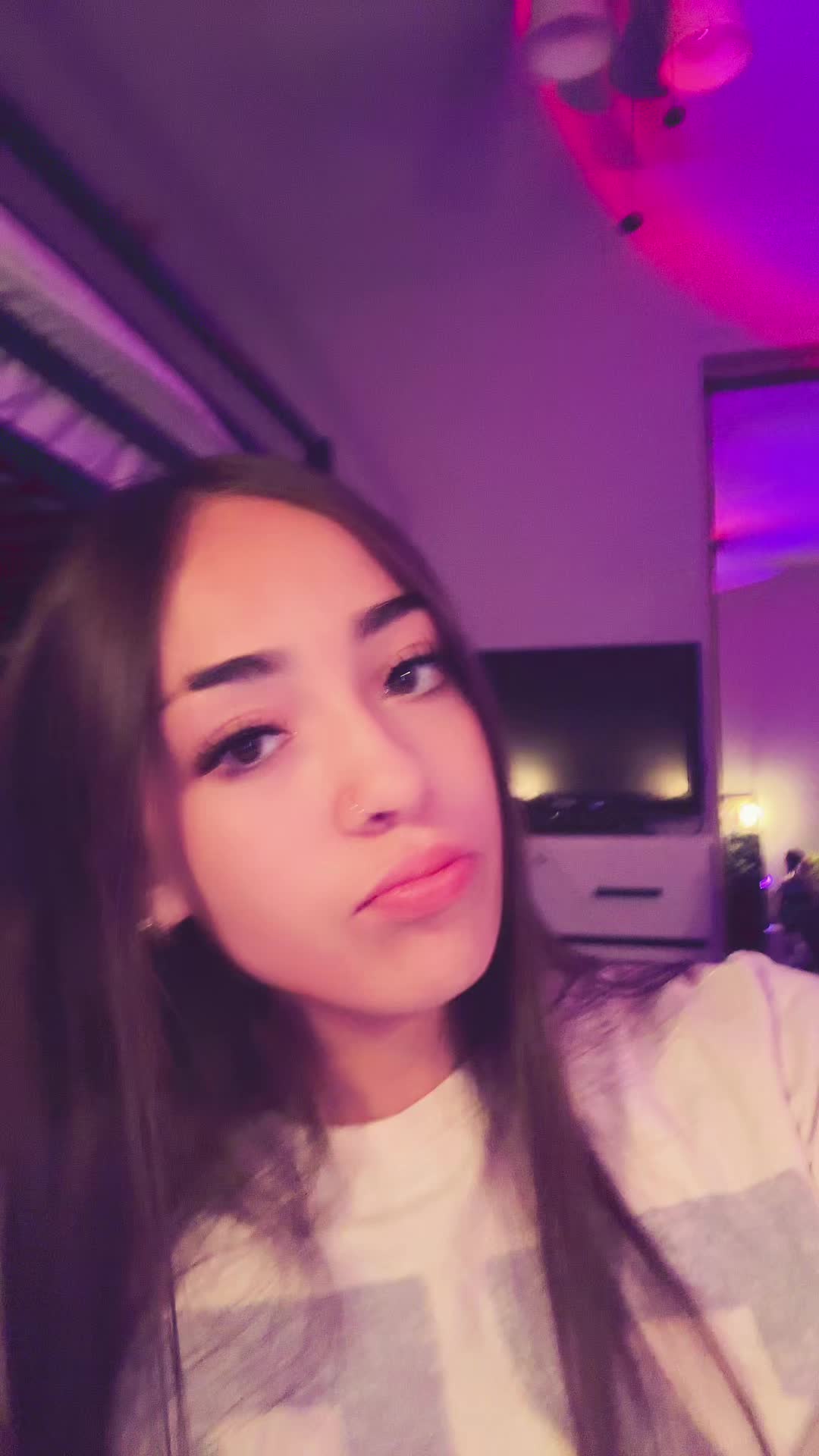 @️