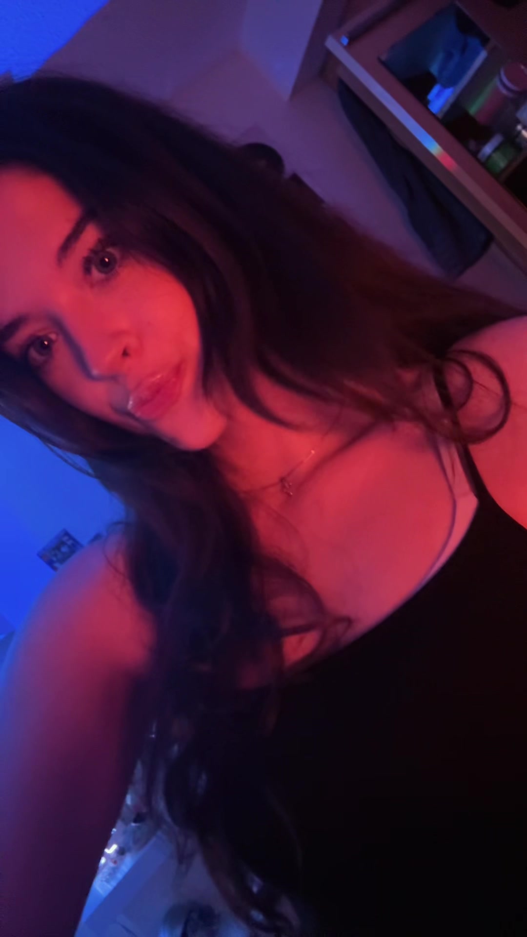 @bella