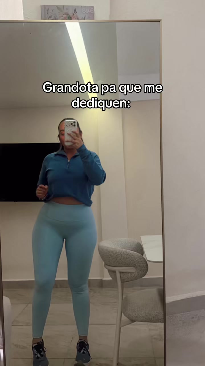 @Salma López