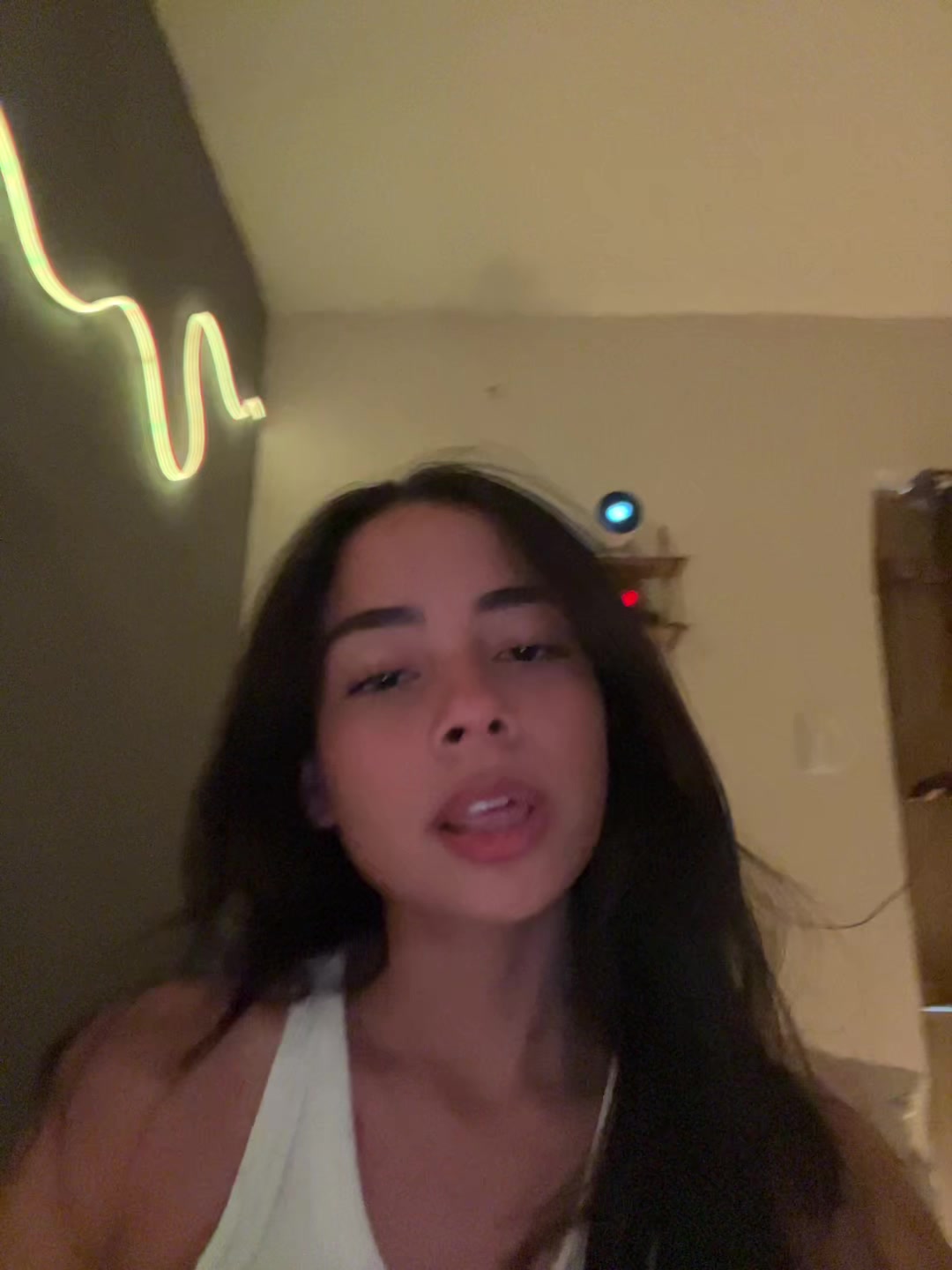 @Dey_
