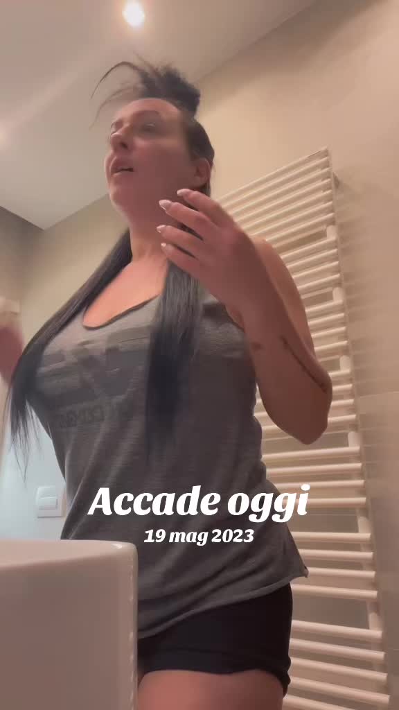 @Scricciola9