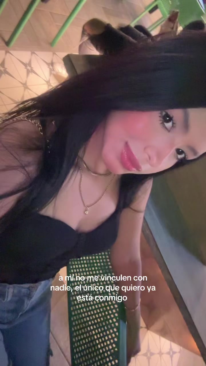 @_victoriavalentinar