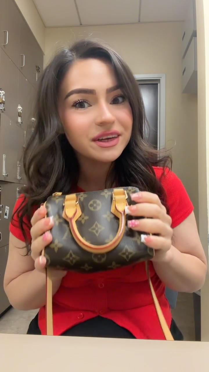@Niveen نيڤين
