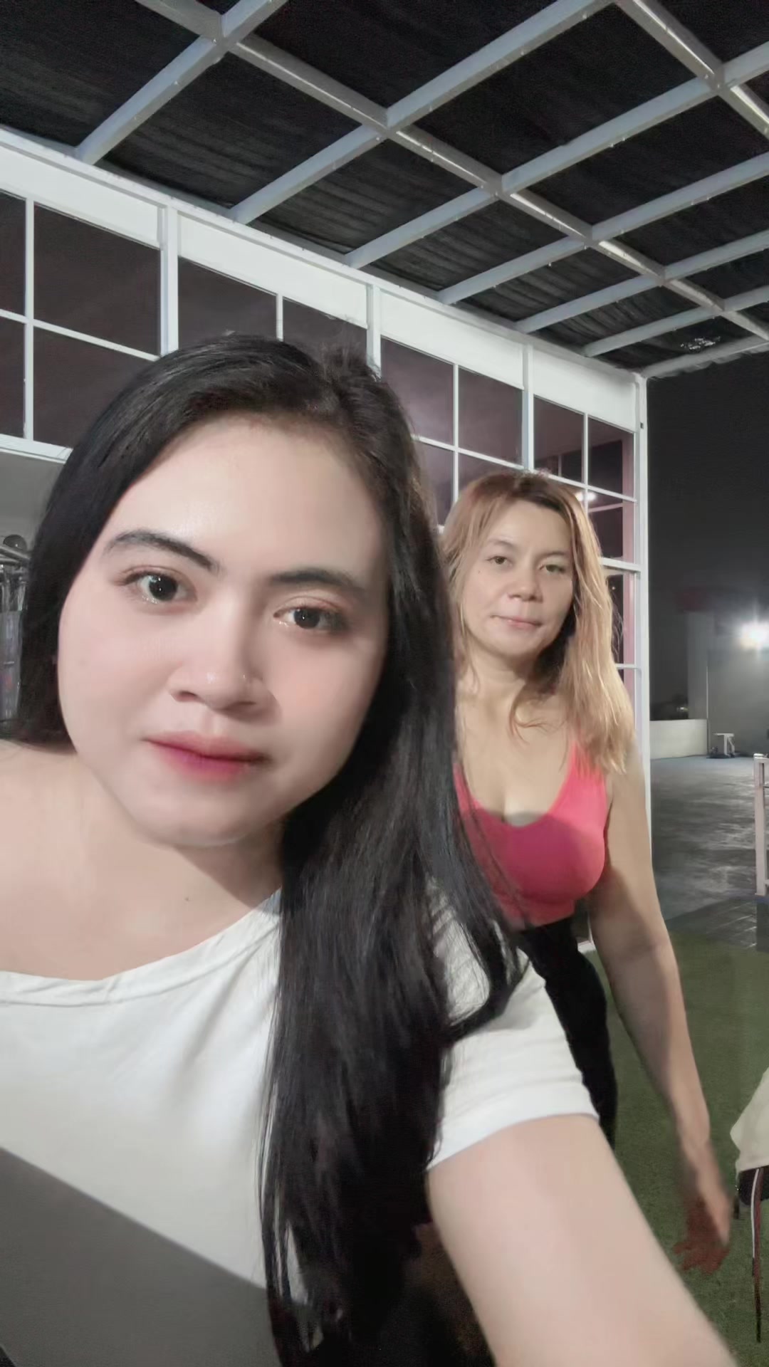 @Adyra