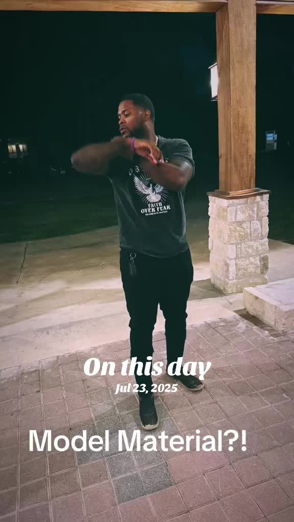@MooreMovess ♟️🔮⭐️