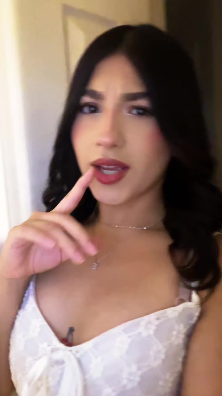 @Emelie Hern&aacute;ndez