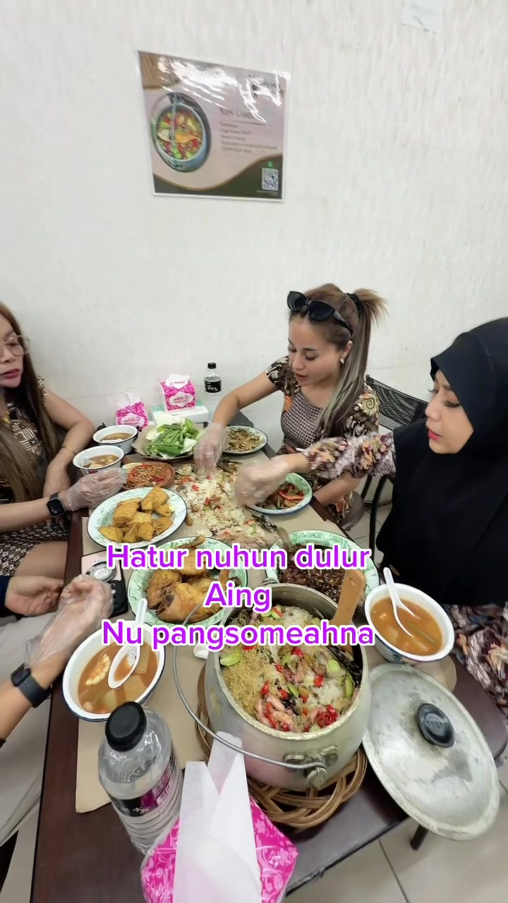 @Saung Sunda Teh Mojang