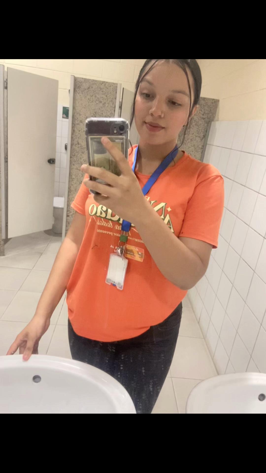 @Larissaxt_01