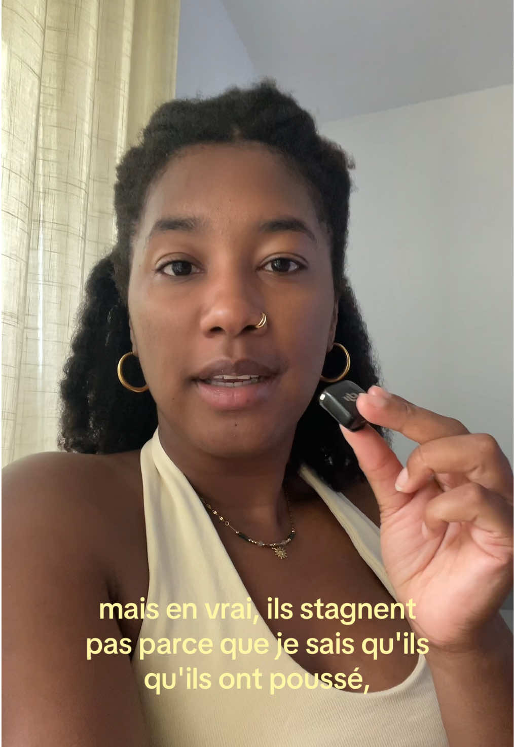 @L&eacute;a