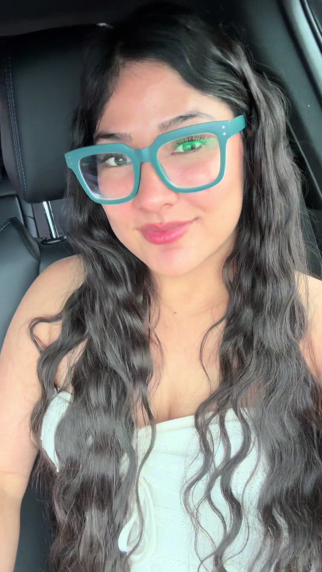 @Lucy Hernández🐞🦋