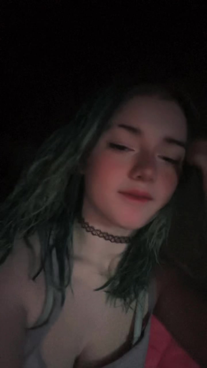 @Bella_9_9_9