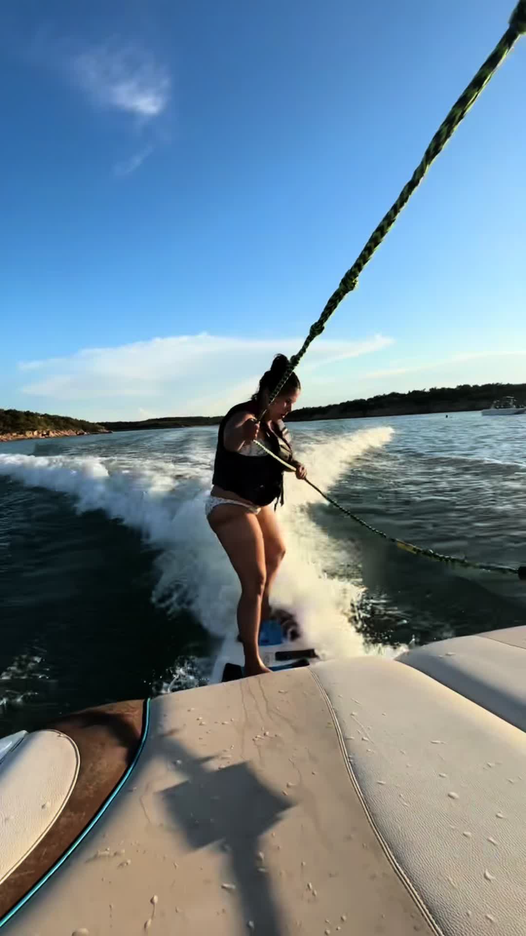 @TiaKarina