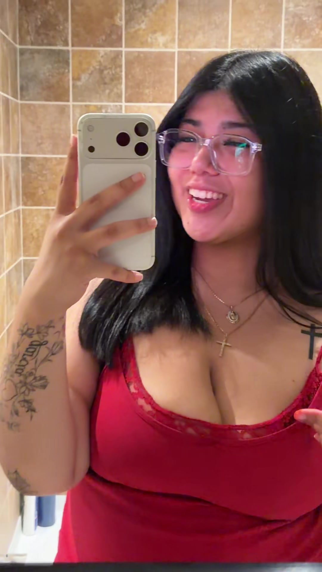 @karlarh__