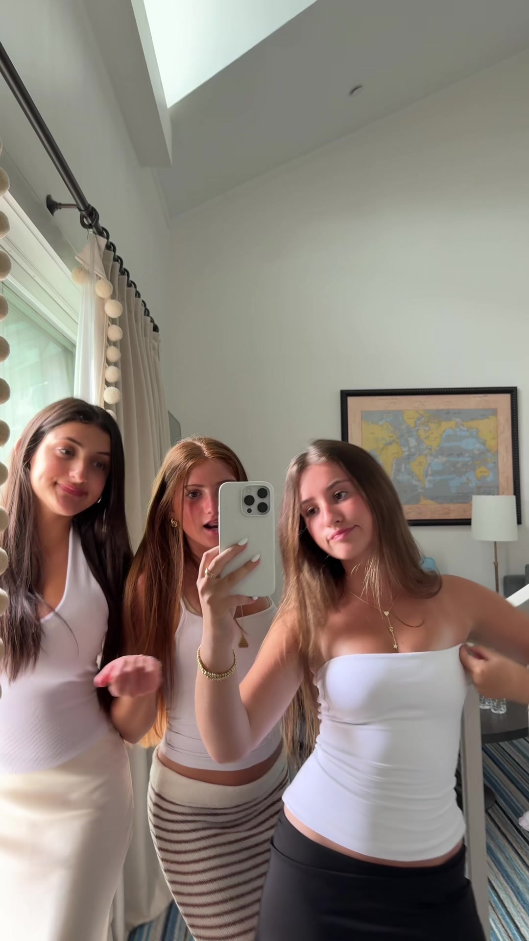 @siennalampert