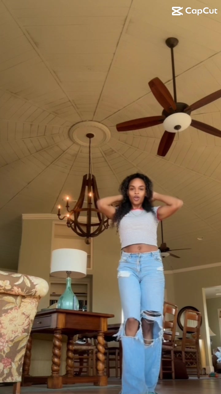 @ShenaJanay