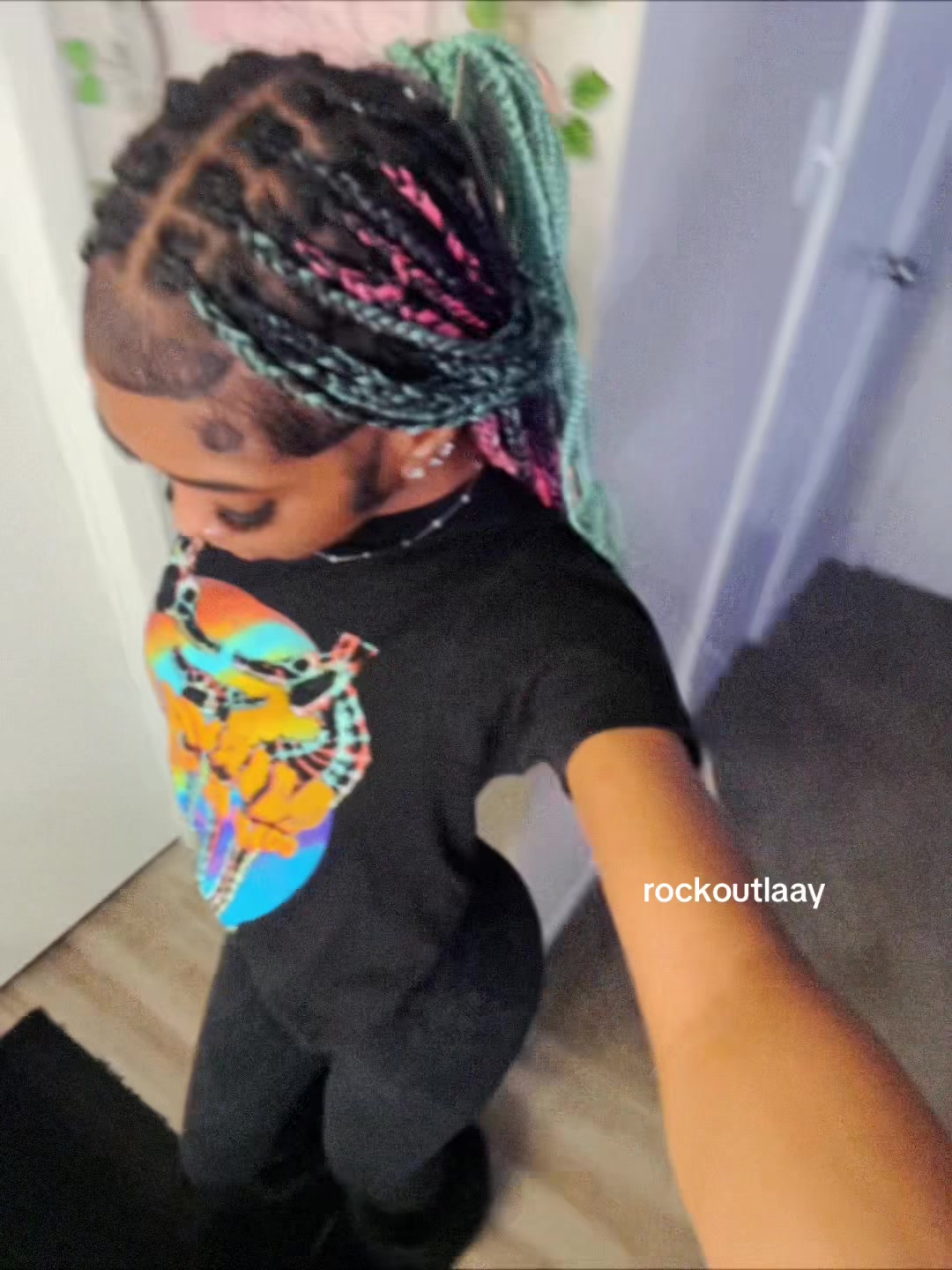 @rockoutlaay