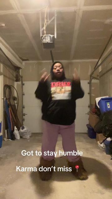 @Dee_nuggss