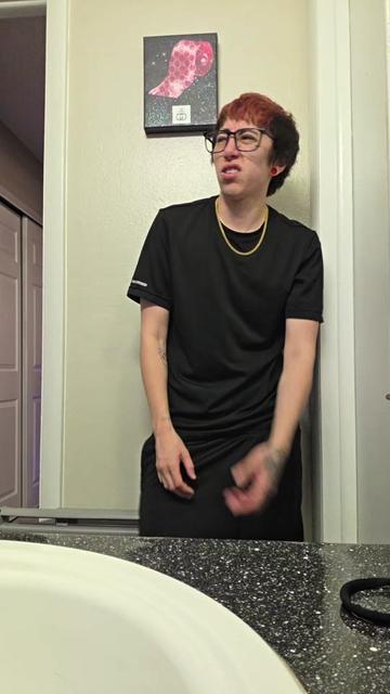 @𝖍𝖊ұ 𝖏𝖙𝐬 ƶ𝖆𝖏 💀👽