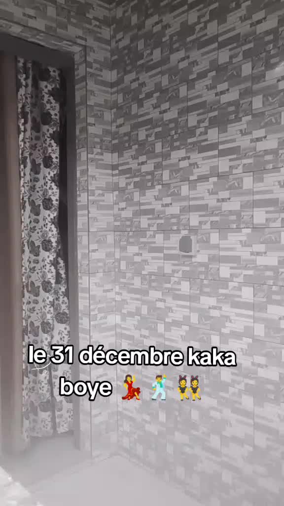 @A&iuml;chana puaka