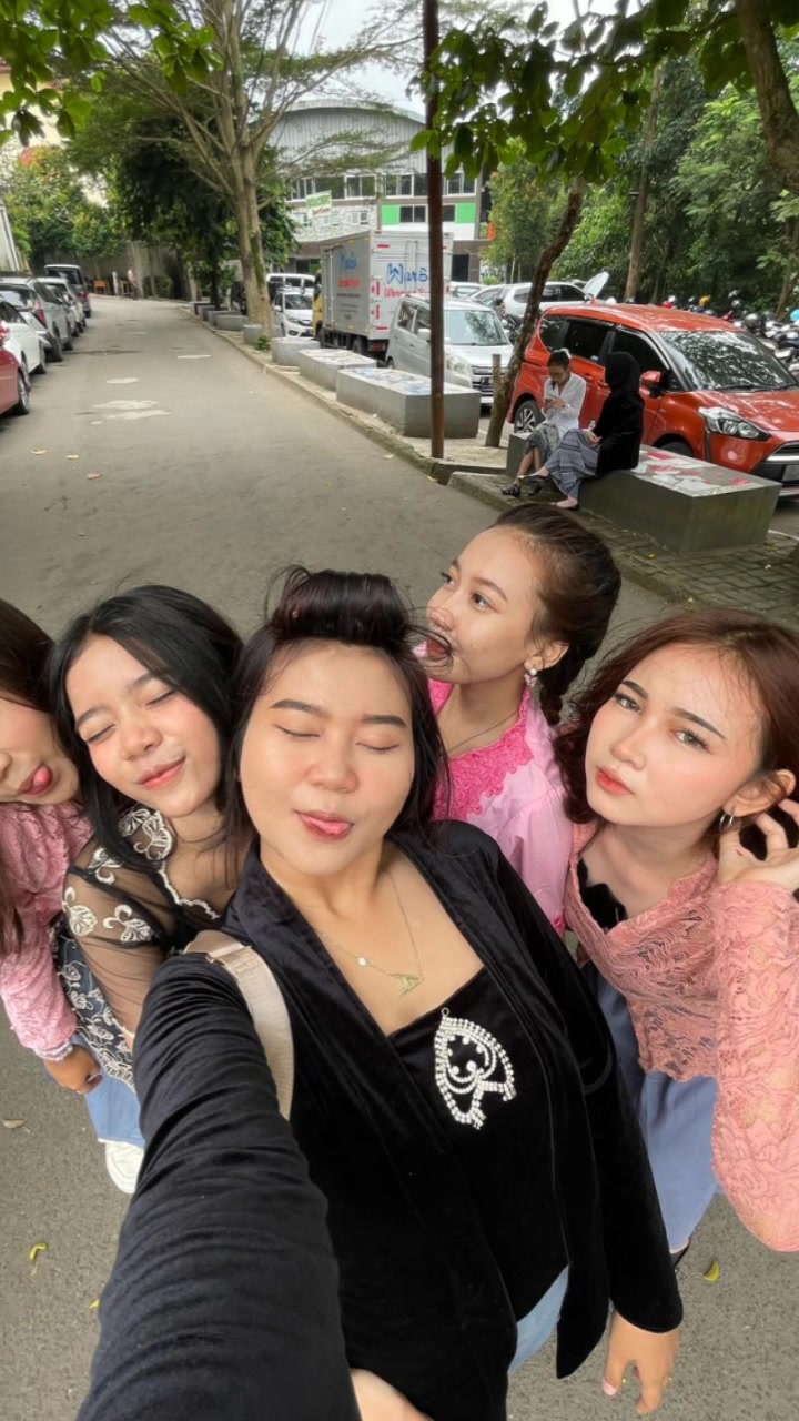 @tia