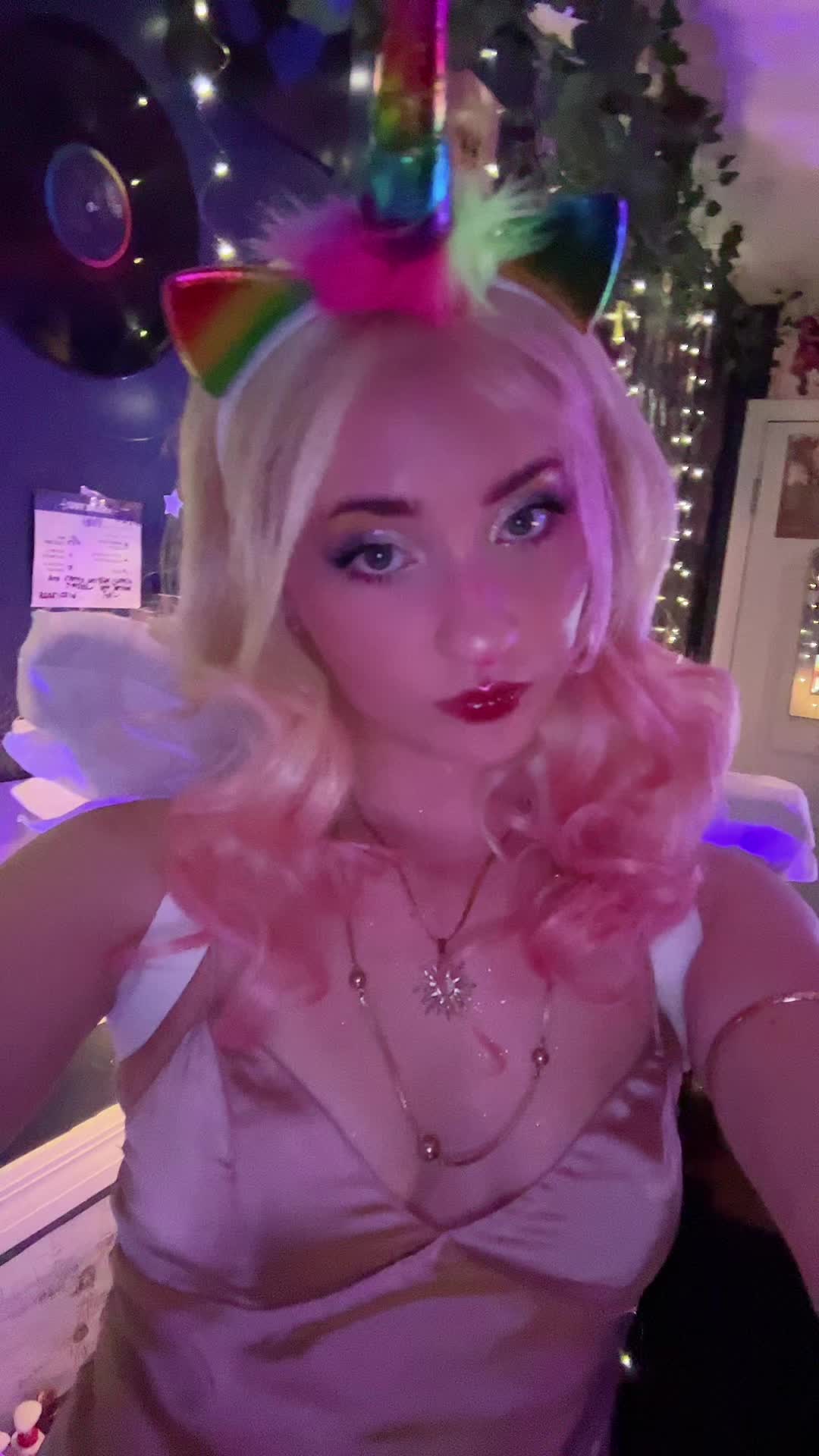@Violet