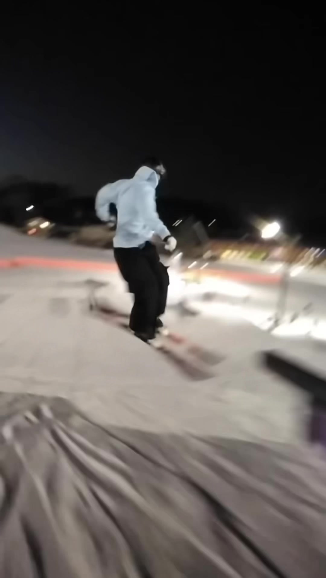 @LV
