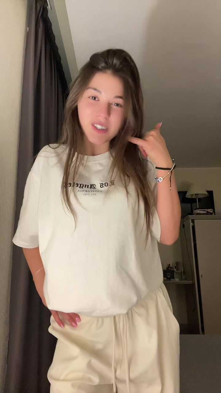 @𝓘ana⌛️