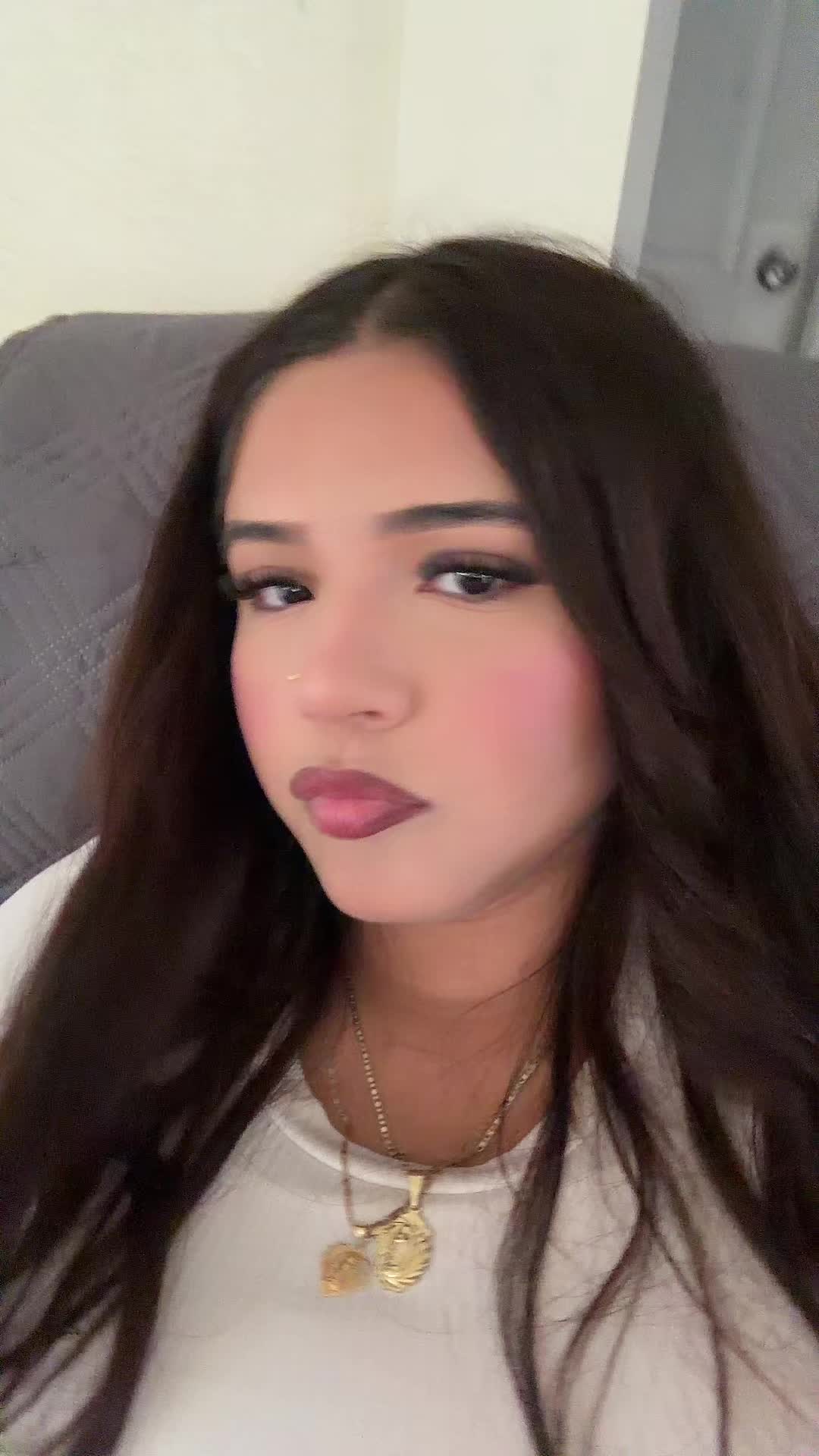 @Isabela