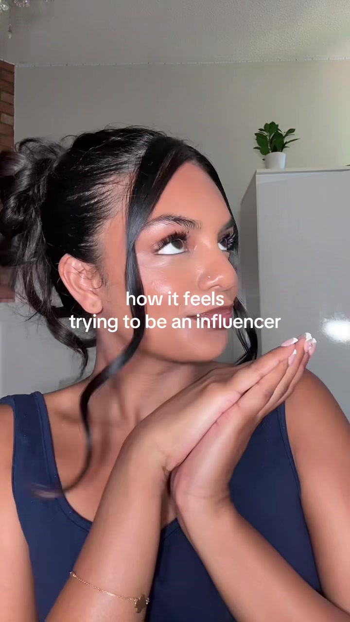 @Selena💋