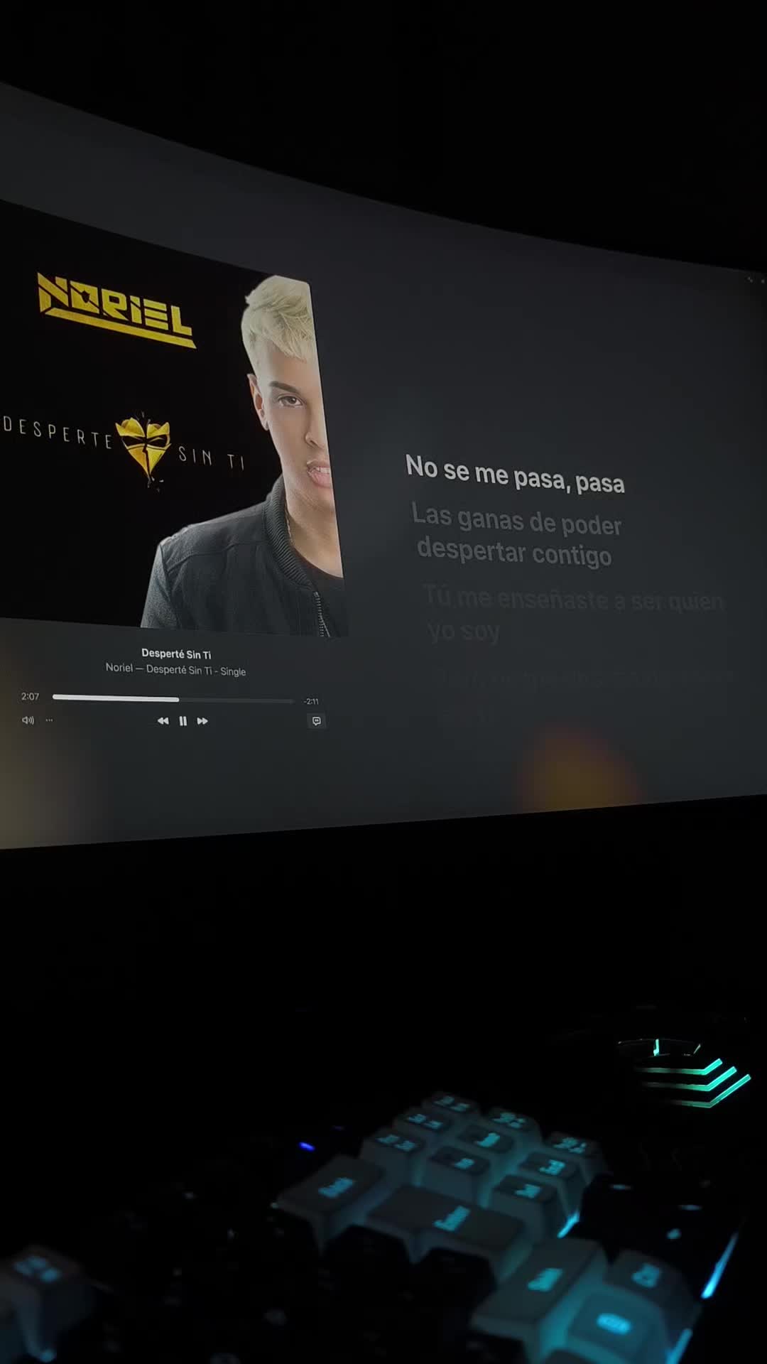 @LonelyJ