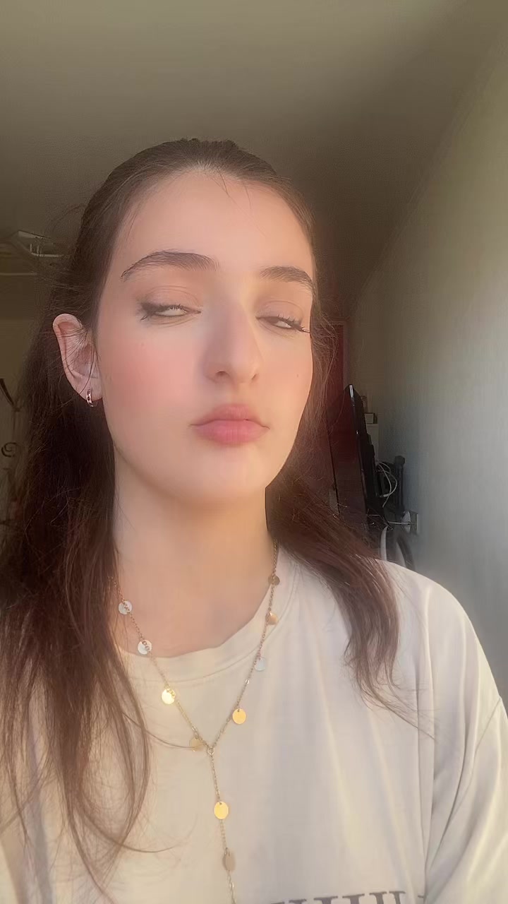 @Elina